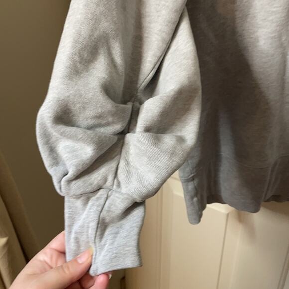 Zella gray sweatshirt ruched sleeves small - Picture 4 of 7